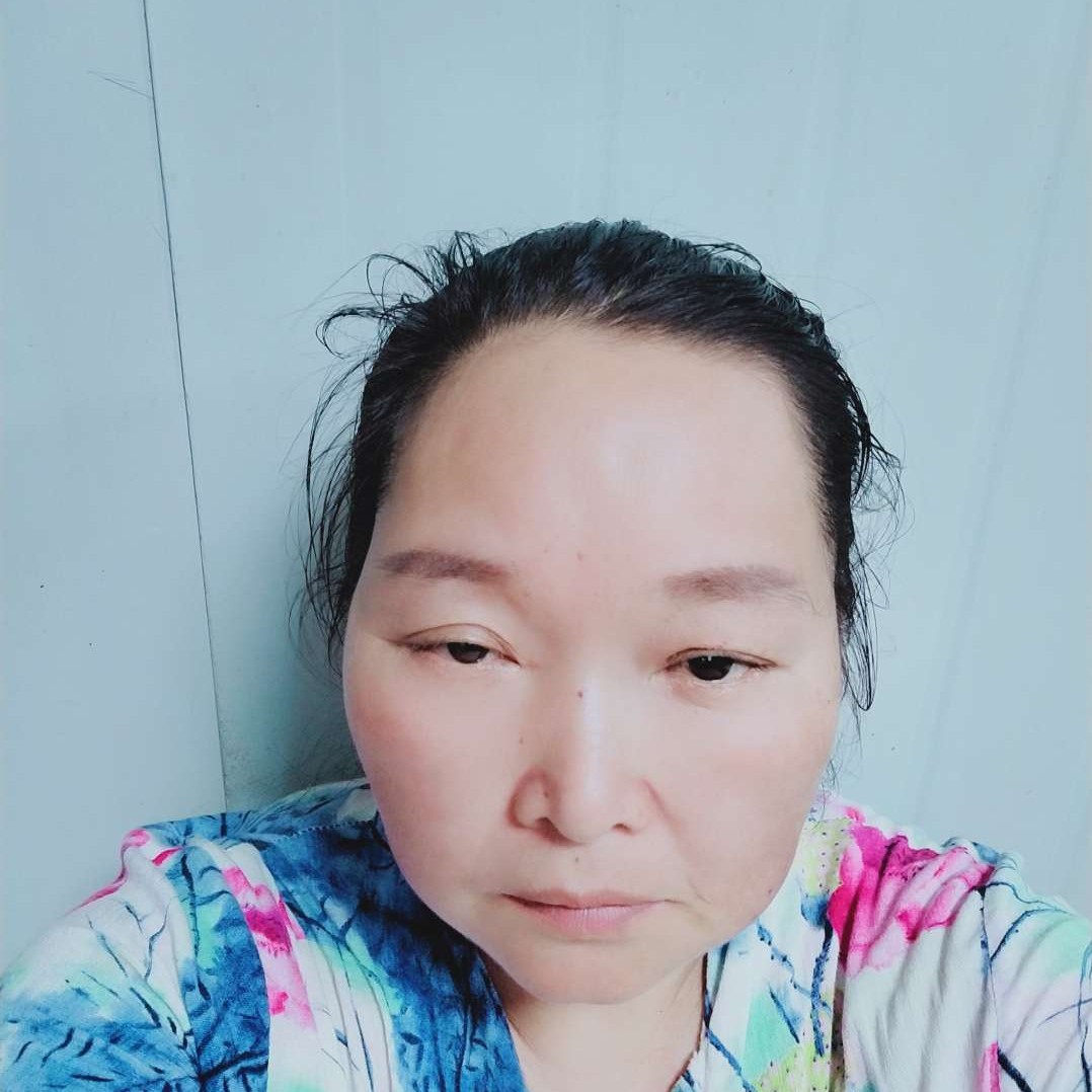 情话蹙眉贤惠的照片