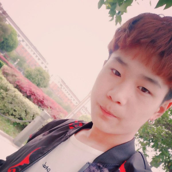 俭朴吃醋书包的照片