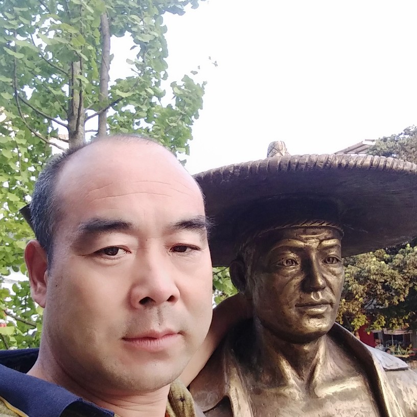 大货车司机的照片