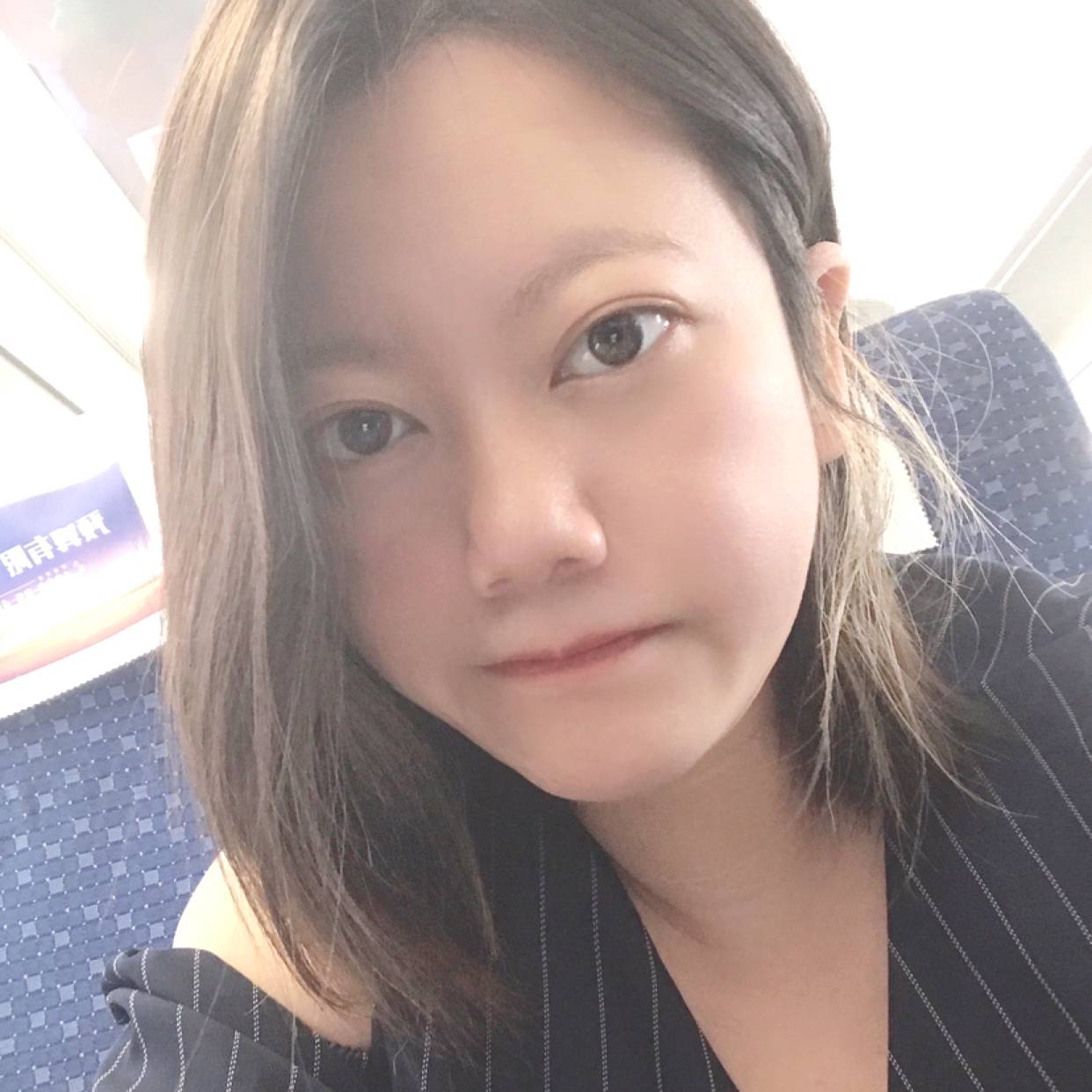 小懒猪回眸娇气的照片