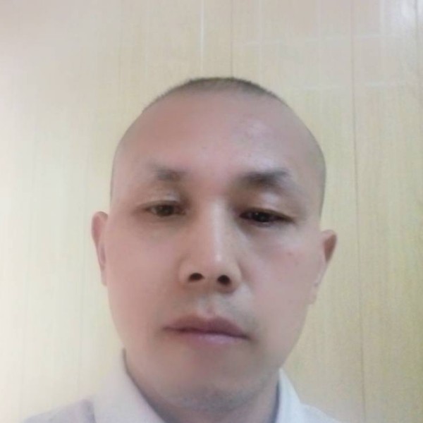 谭风群的照片