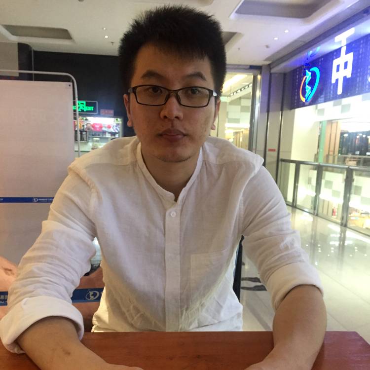 俊逸艾米的照片