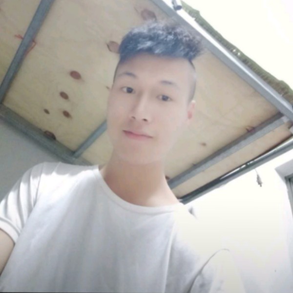 对你仍然满怀期待的照片