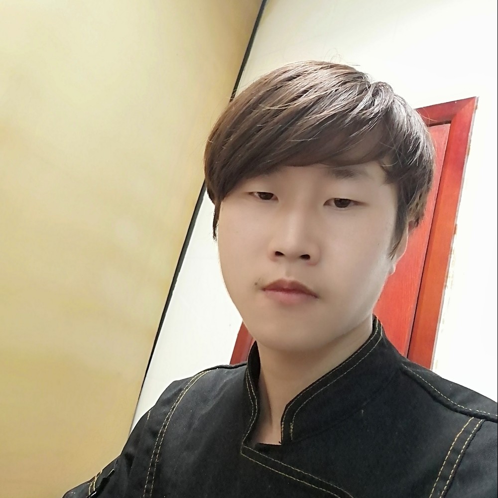 章朱明的照片