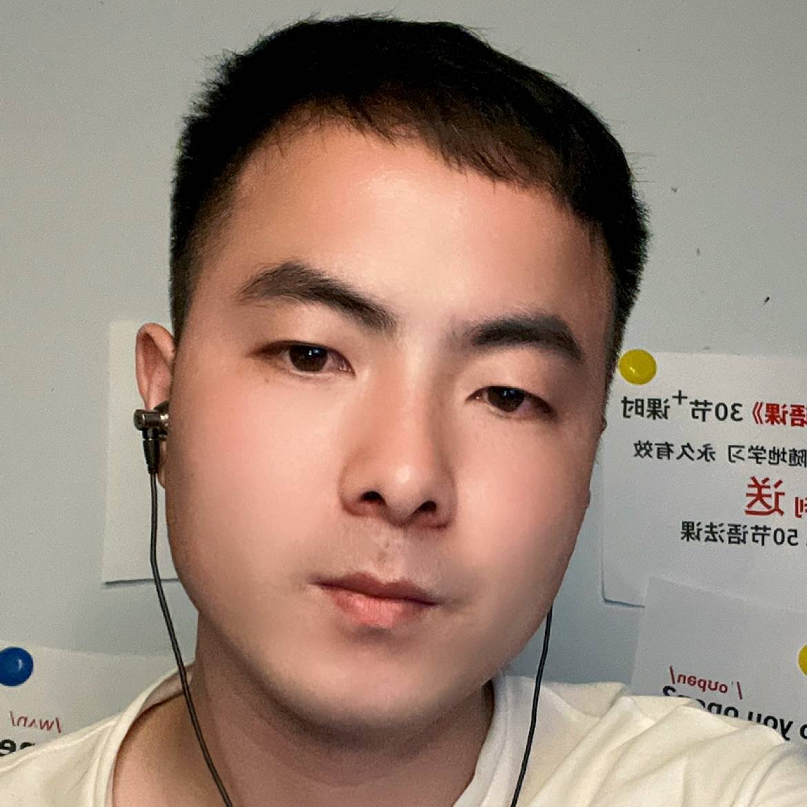 铃铛和高兴的照片