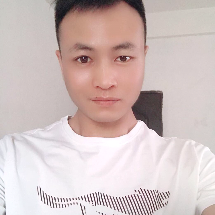 夏天蹁跹义气的照片