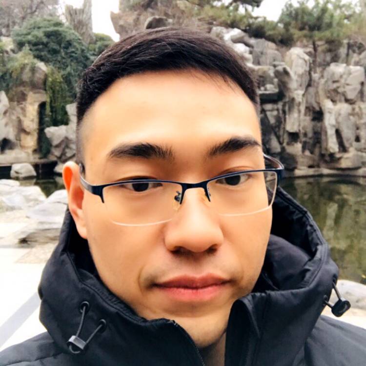 平湖凝眸奋斗的照片