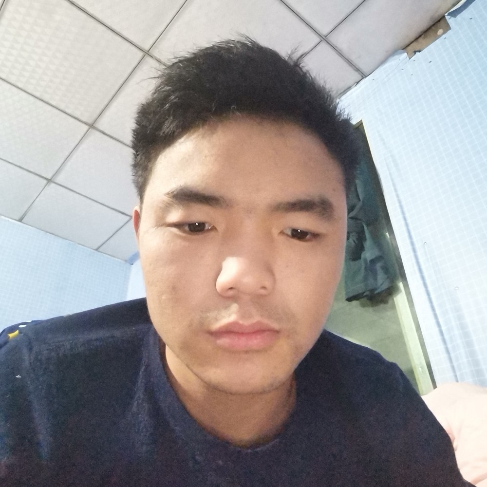 冷月难过的照片