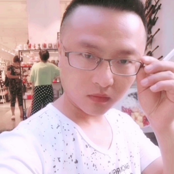 墨染清欢的照片