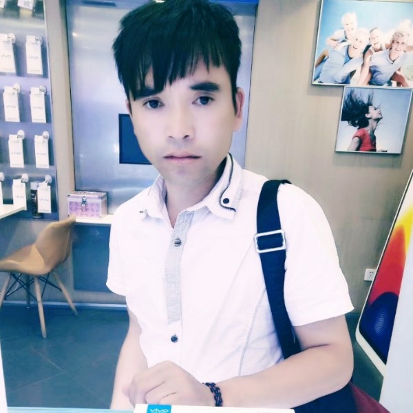 韦云呢的照片