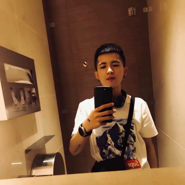 网名不重要丶丶的照片