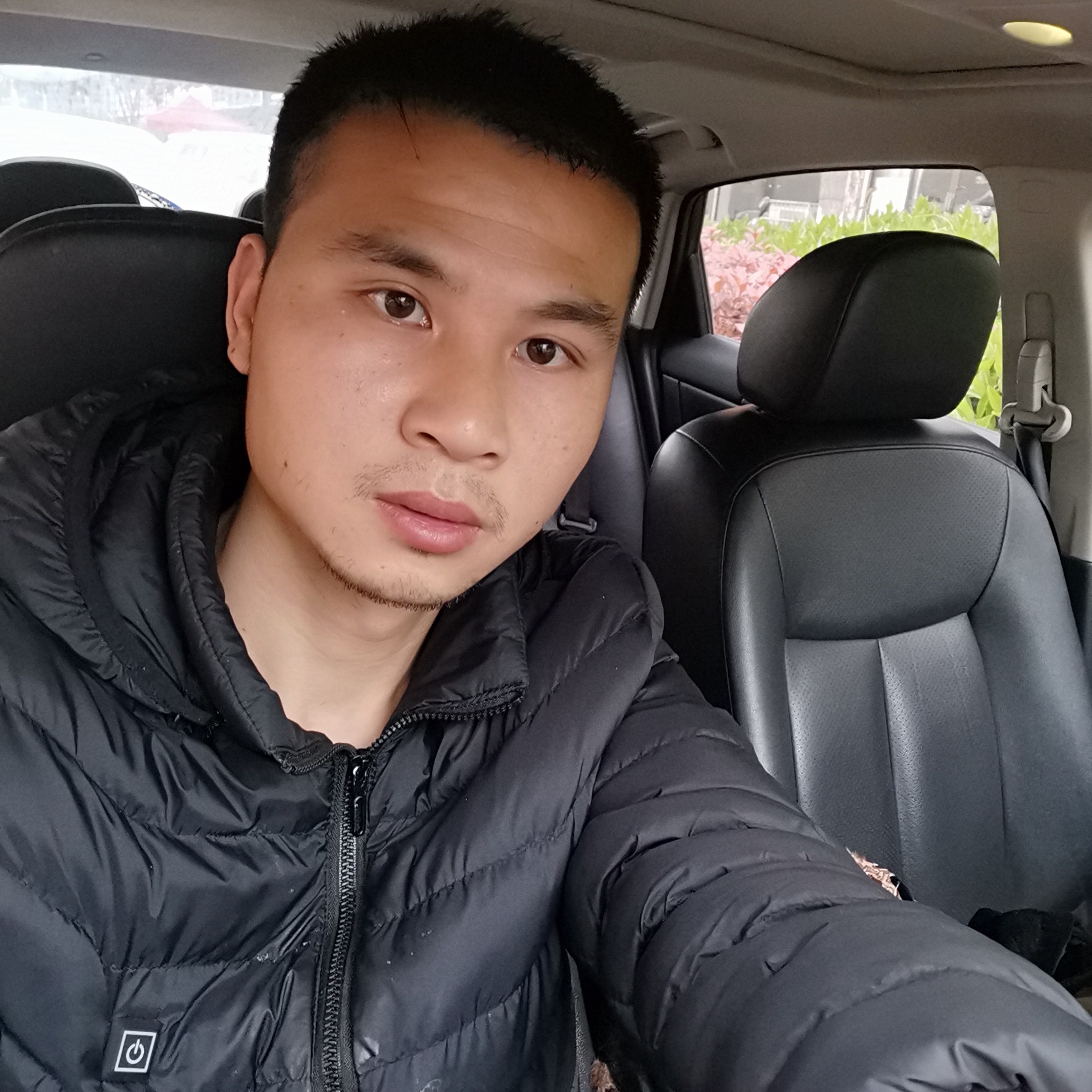 严行的照片