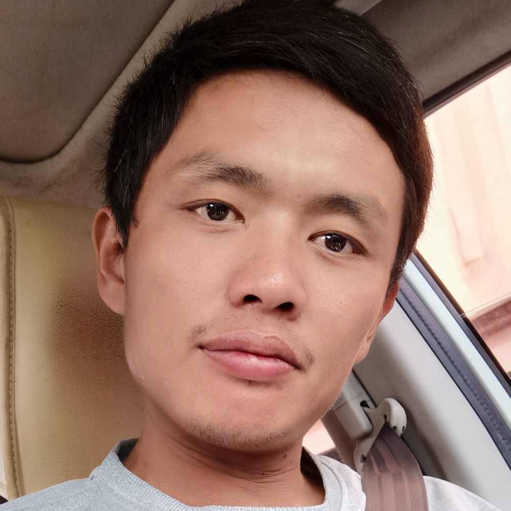 无私拿万宝路的照片