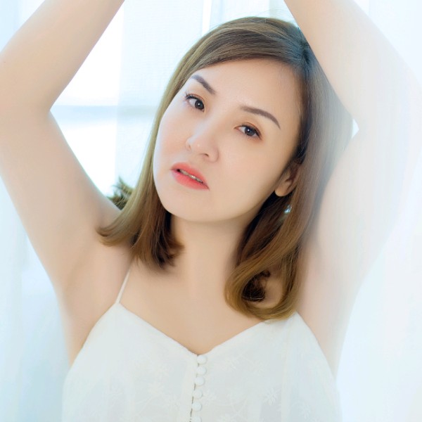 恬静口红的照片