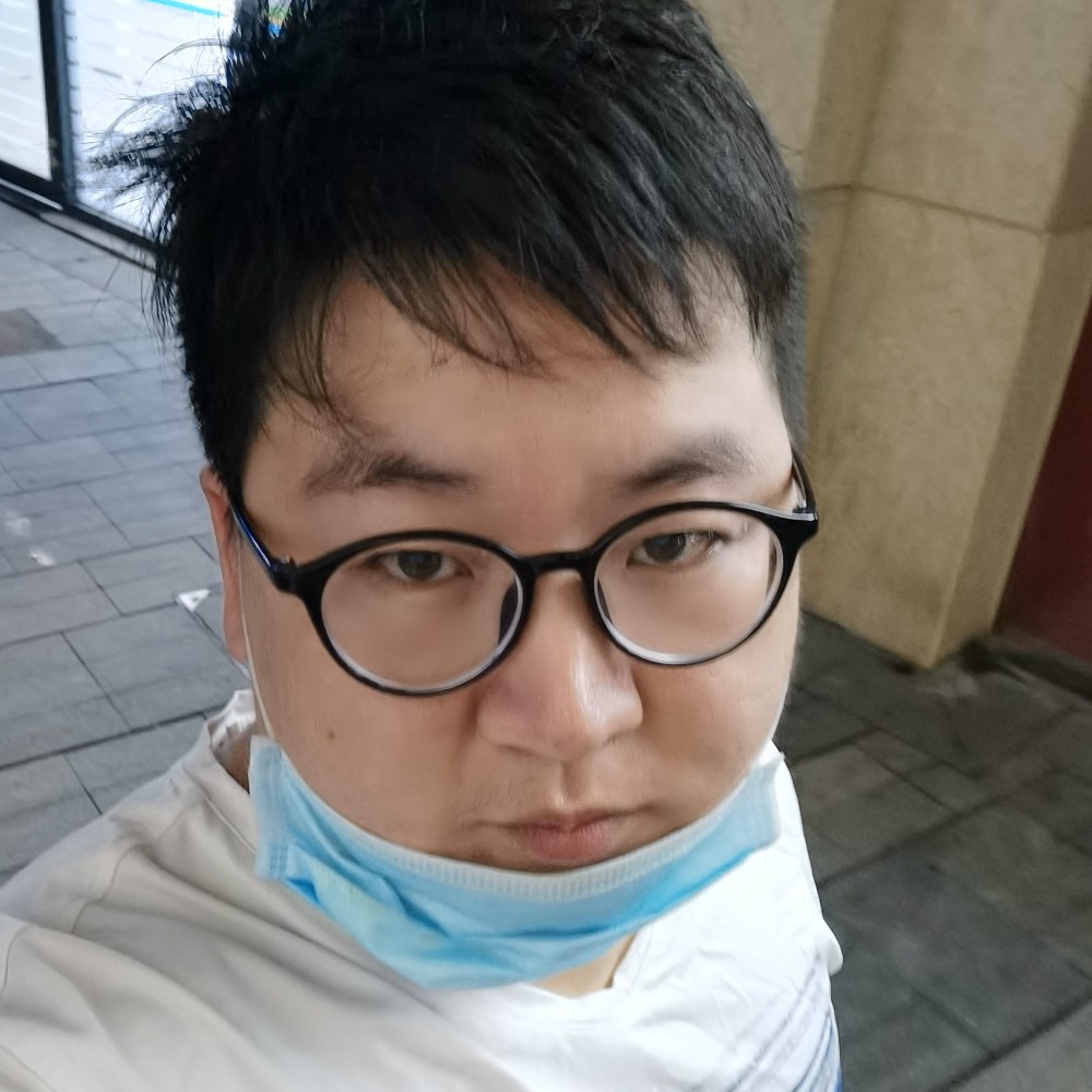 无私爱恋白云的照片