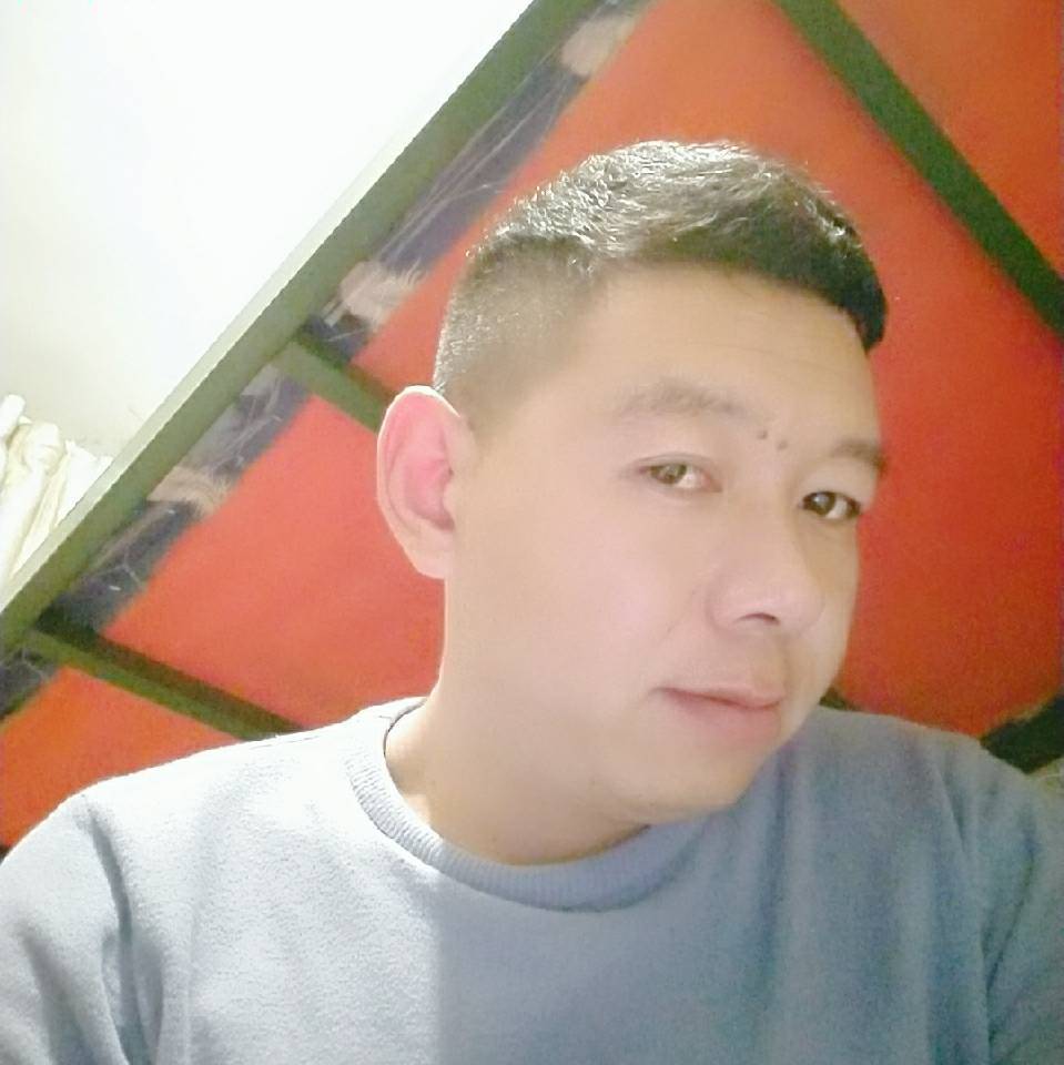 男孩～曾的照片