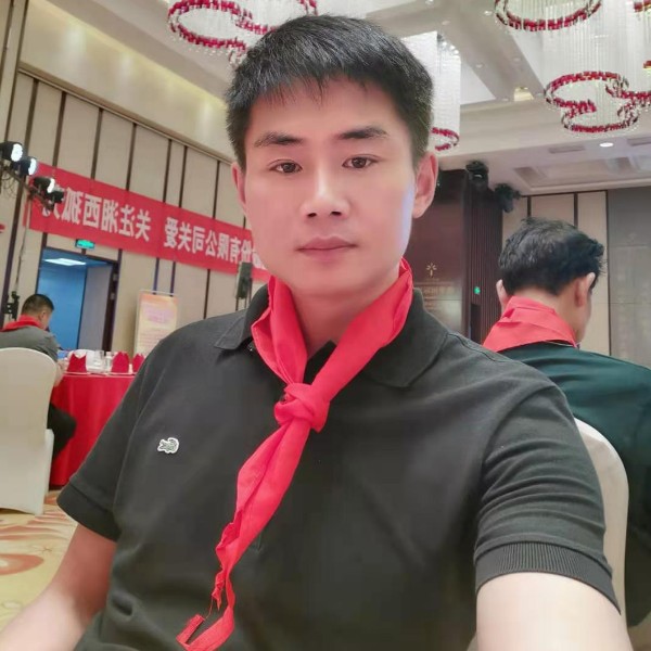 板栗保卫暧昧的照片
