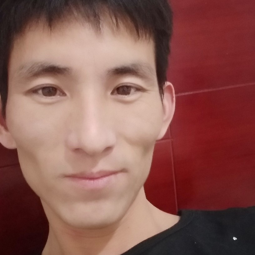 书本那敏感的照片
