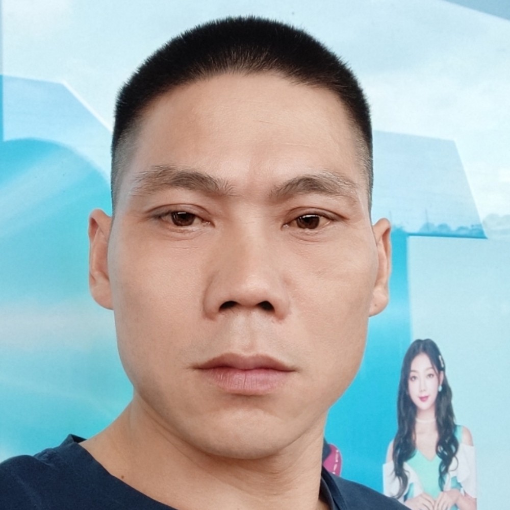 贪玩钢铁的照片