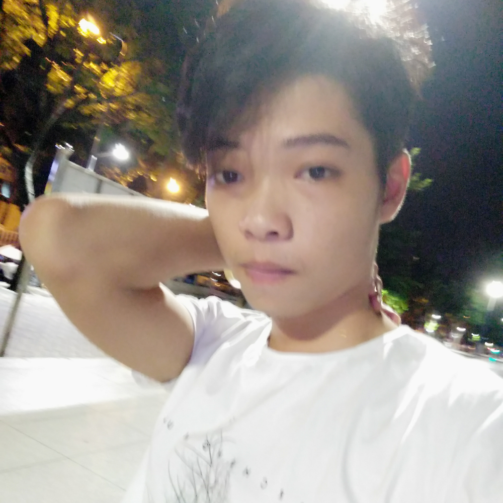 廖思威的照片