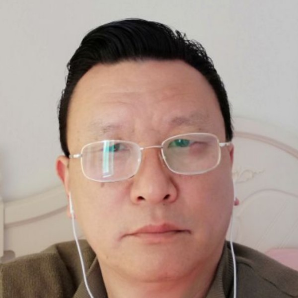 黄和平的照片