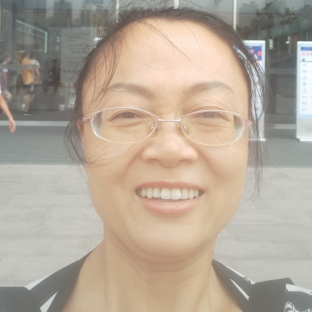 傲娇吃醋凉面的照片