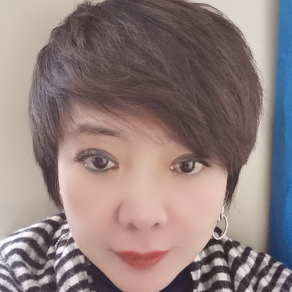 妩媚小妖的照片