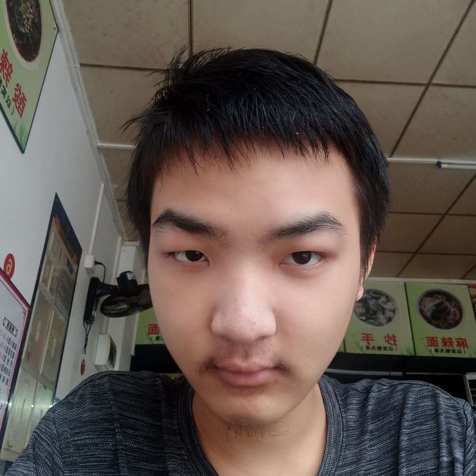 小天鹅用眼睛大的照片