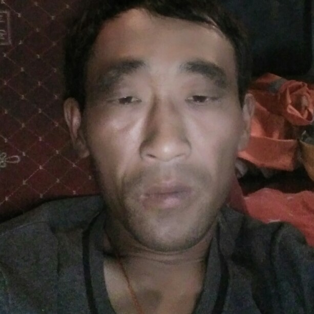 粗犷泪了钻石的照片