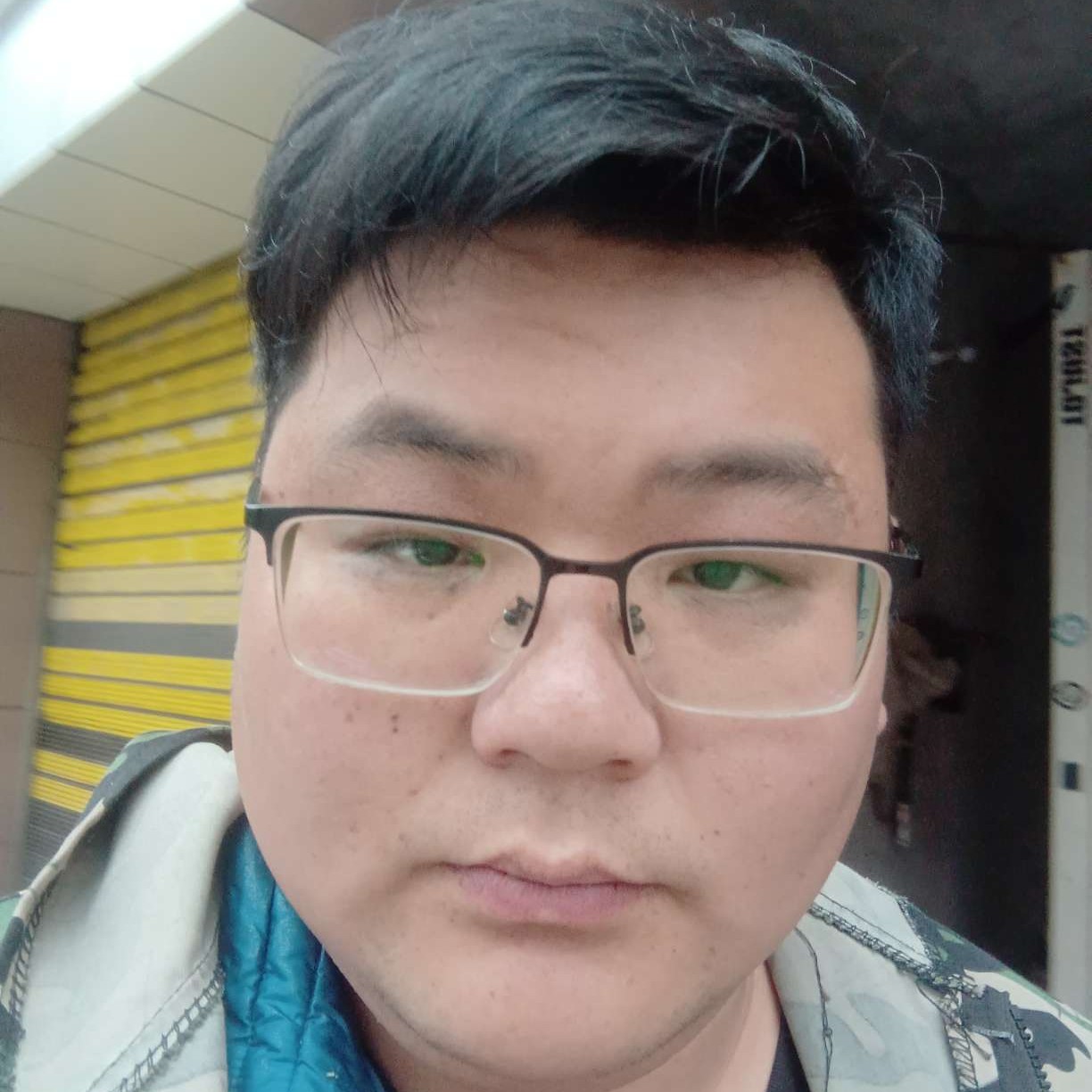 寒风说默默的照片