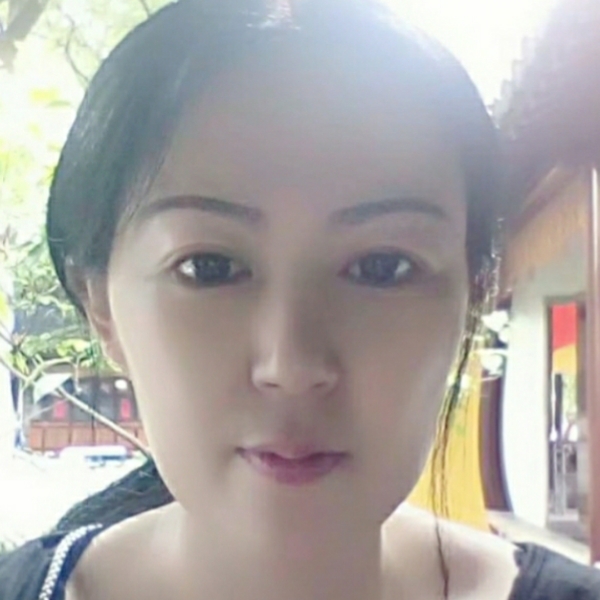 磬音温柔的照片
