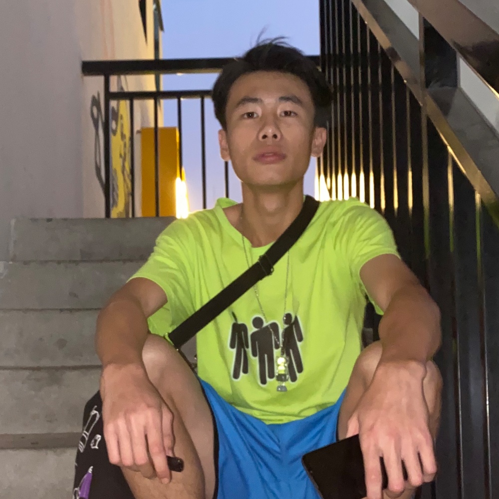 Yvette12的照片