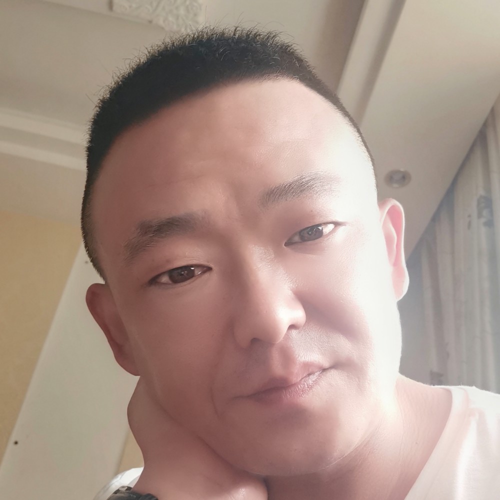 胡萝卜笑留胡子的照片
