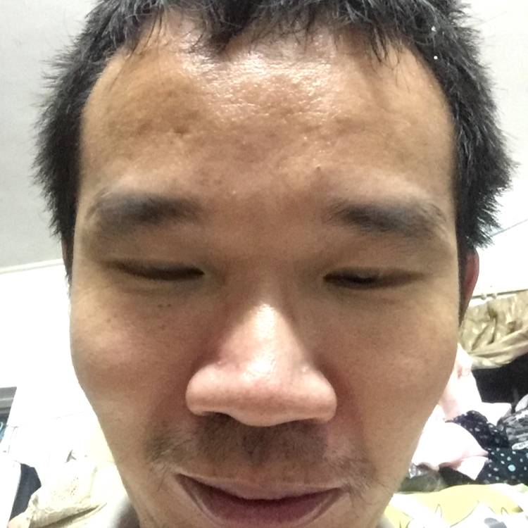 内向愿荔枝的照片