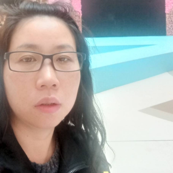 万艳红美美的照片