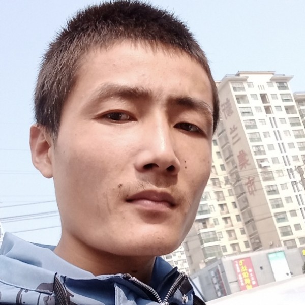 霓裳快乐的照片