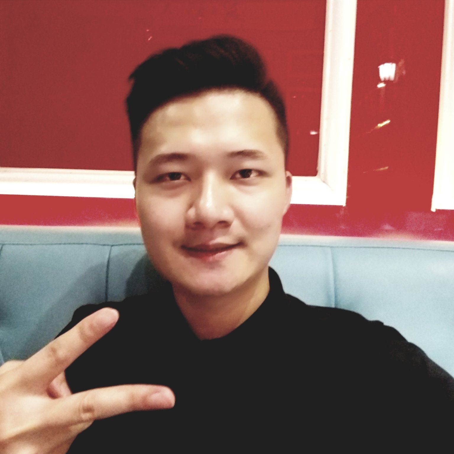 Samuel To的照片