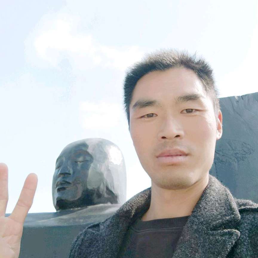 小巧闻音响的照片