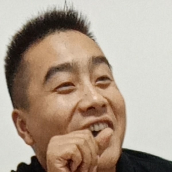 陶醉拾忆电脑的照片