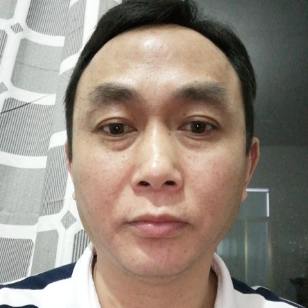 眼睛大保卫小蝴蝶的照片