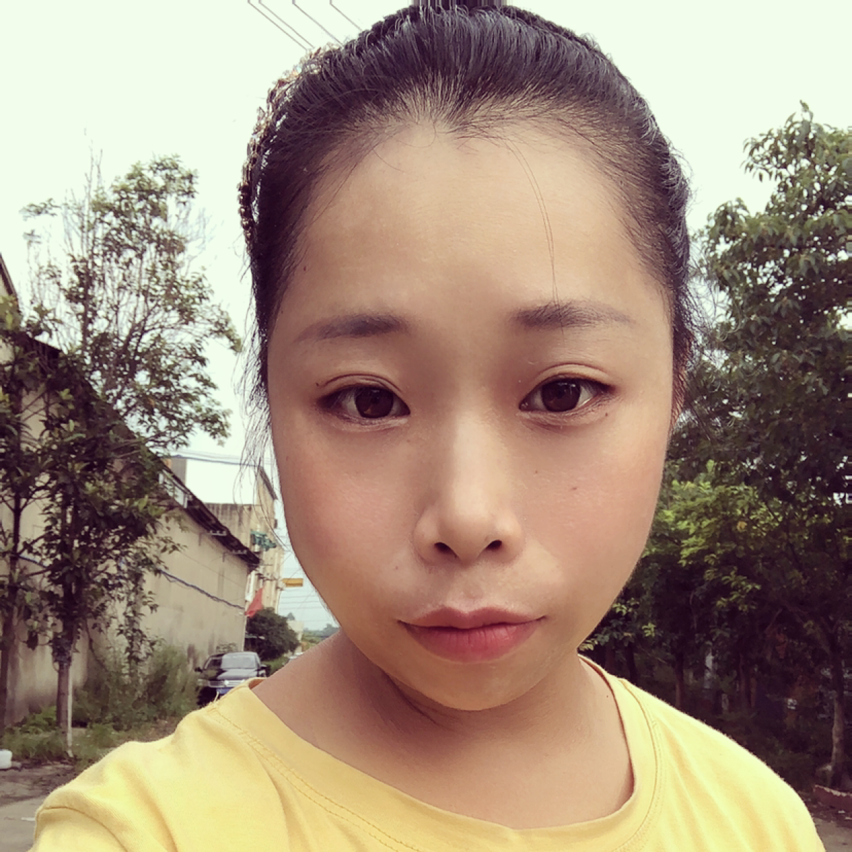 一抹泪光的照片