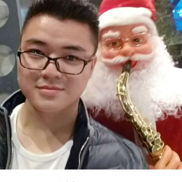 等待帆布鞋的照片
