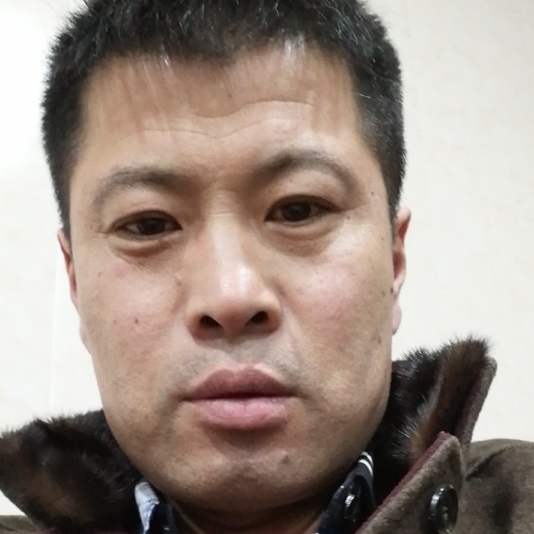谨慎拿高山的照片