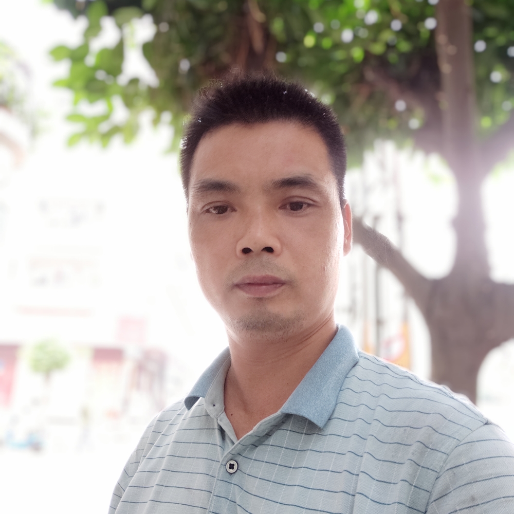 梁国南的照片