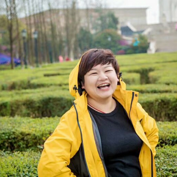 简单快乐阿香婆的照片