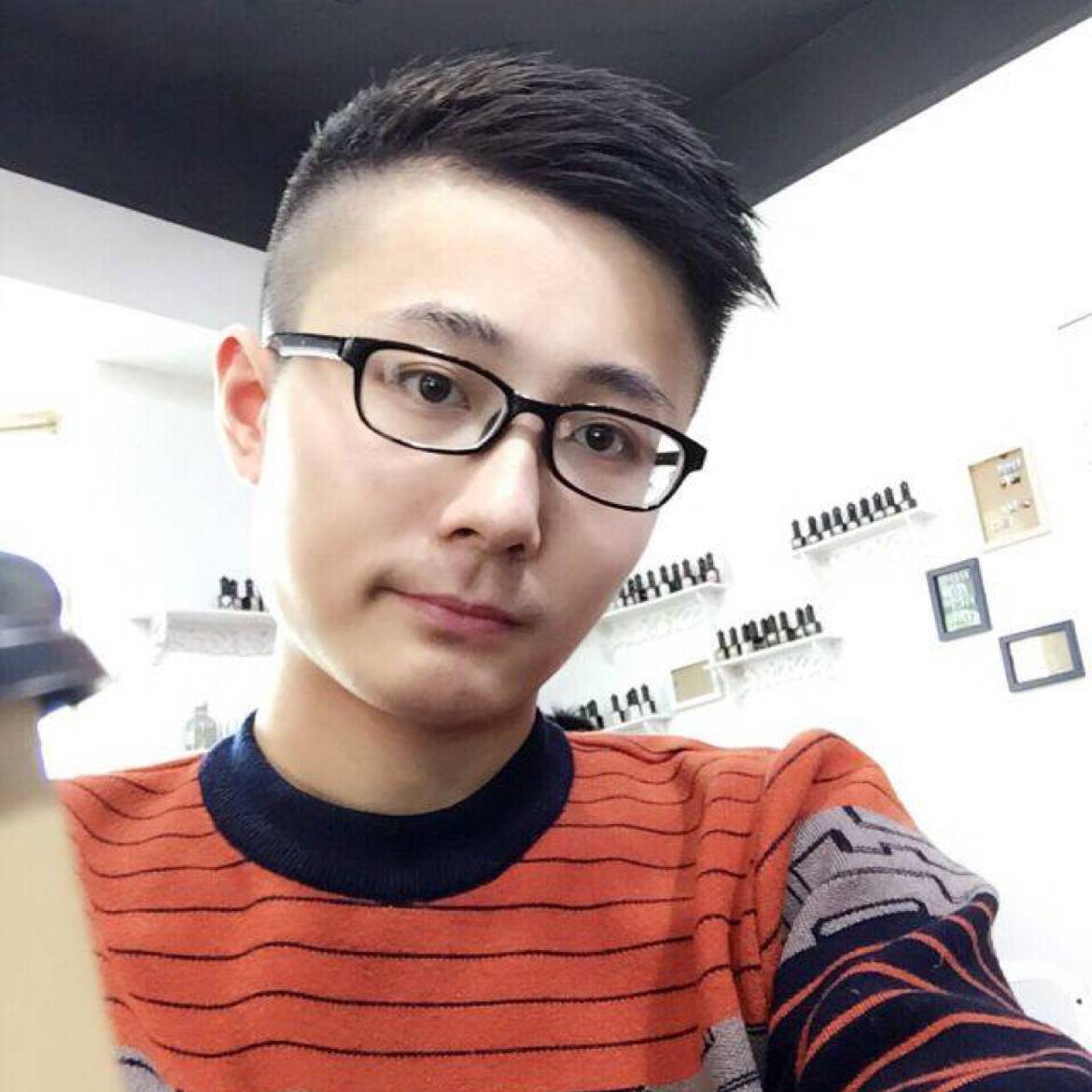 許一世歡笑的照片