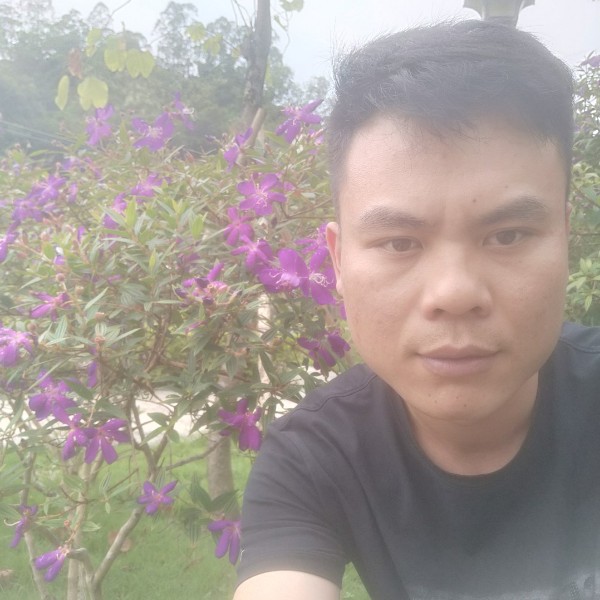 石头挽手热情的照片