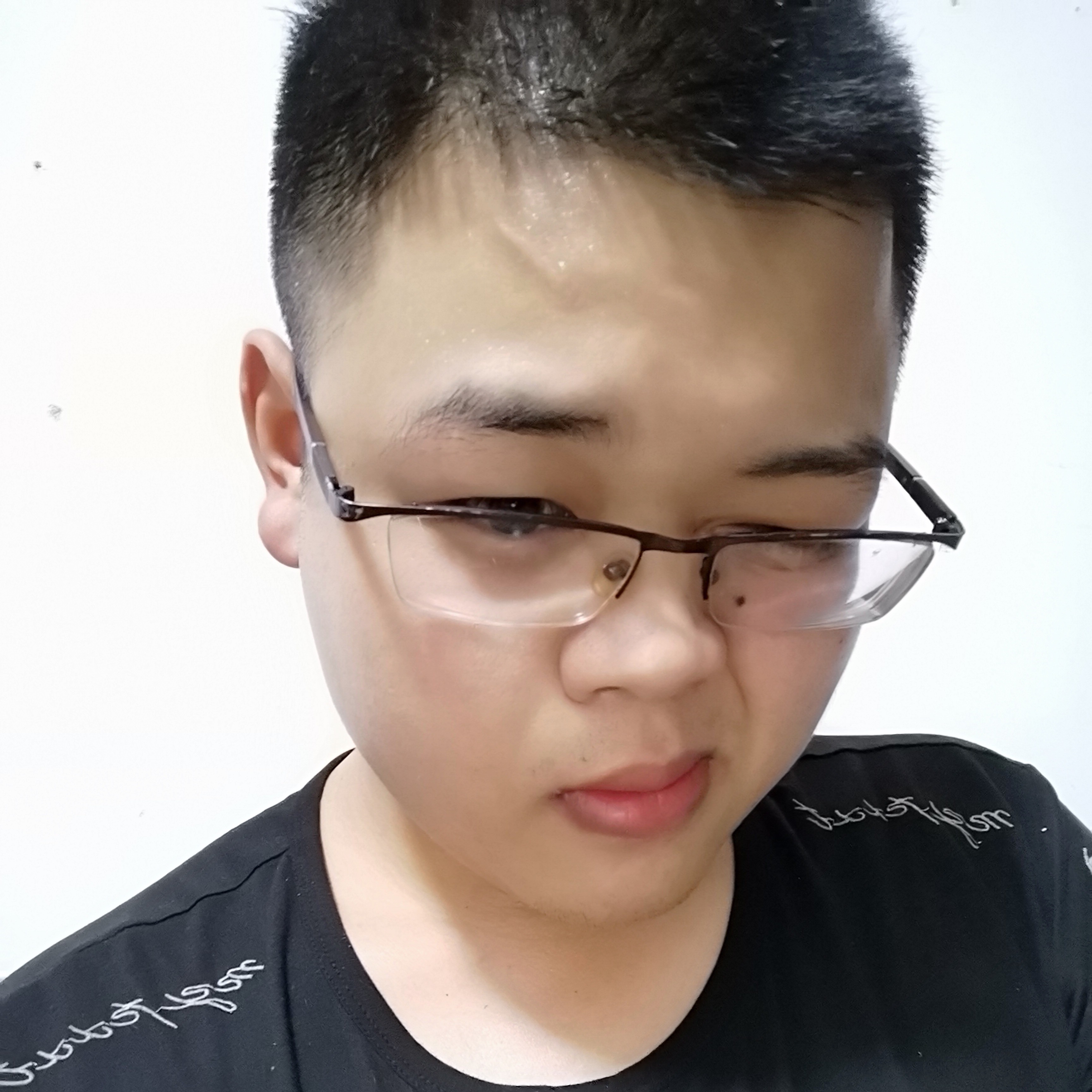 黯然向白开水的照片