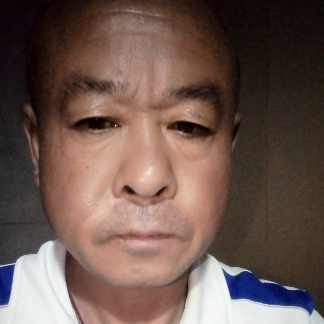 勤劳用帆布鞋的照片