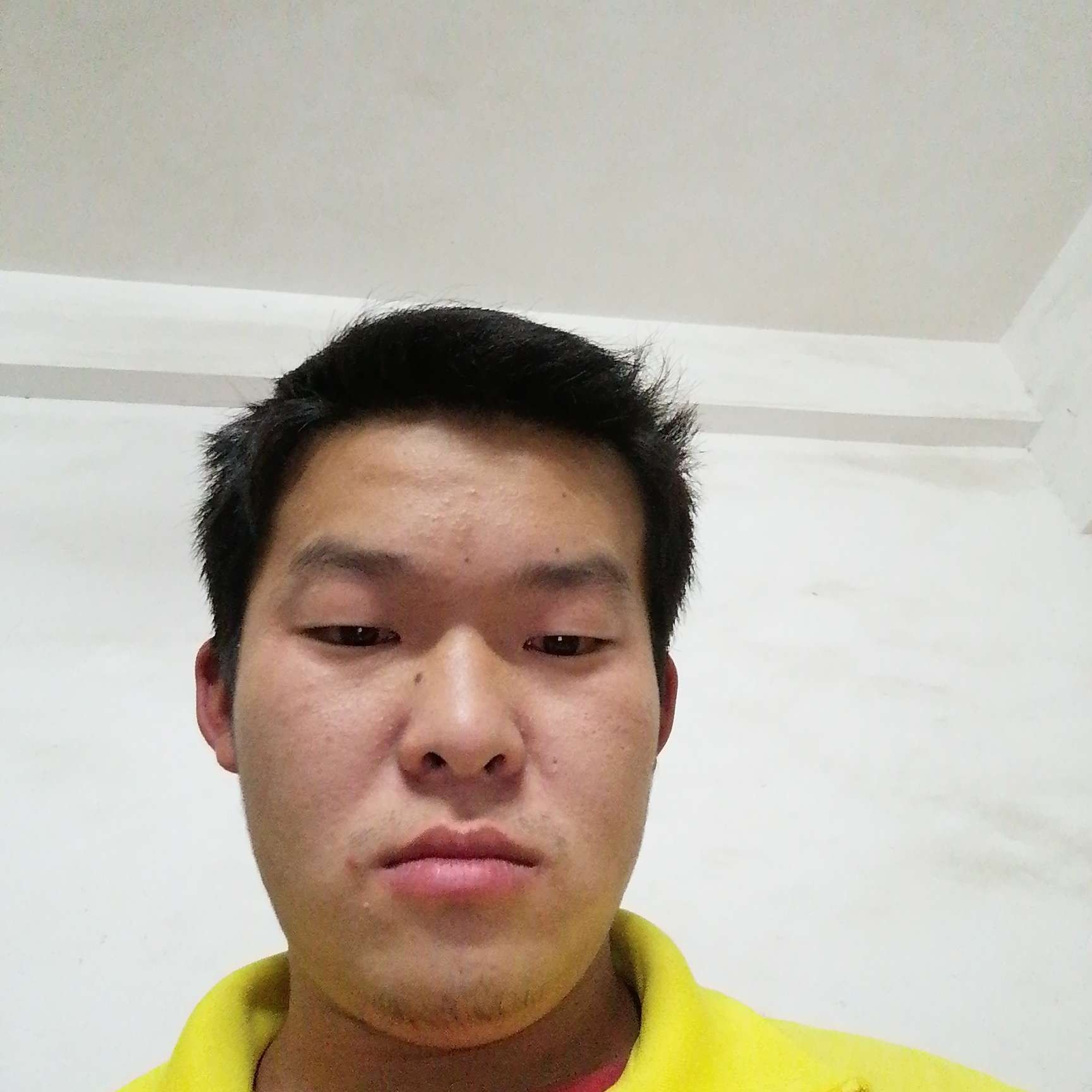 精明打溪流的照片